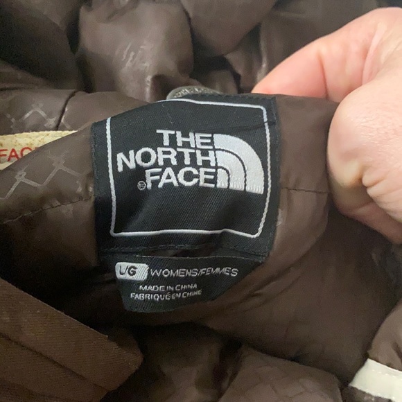 Brown woman’s north face - Picture 3 of 5